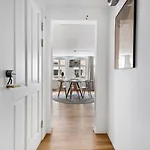 아파트 Regent 4- Cute 1-bdr In Centre Of *
